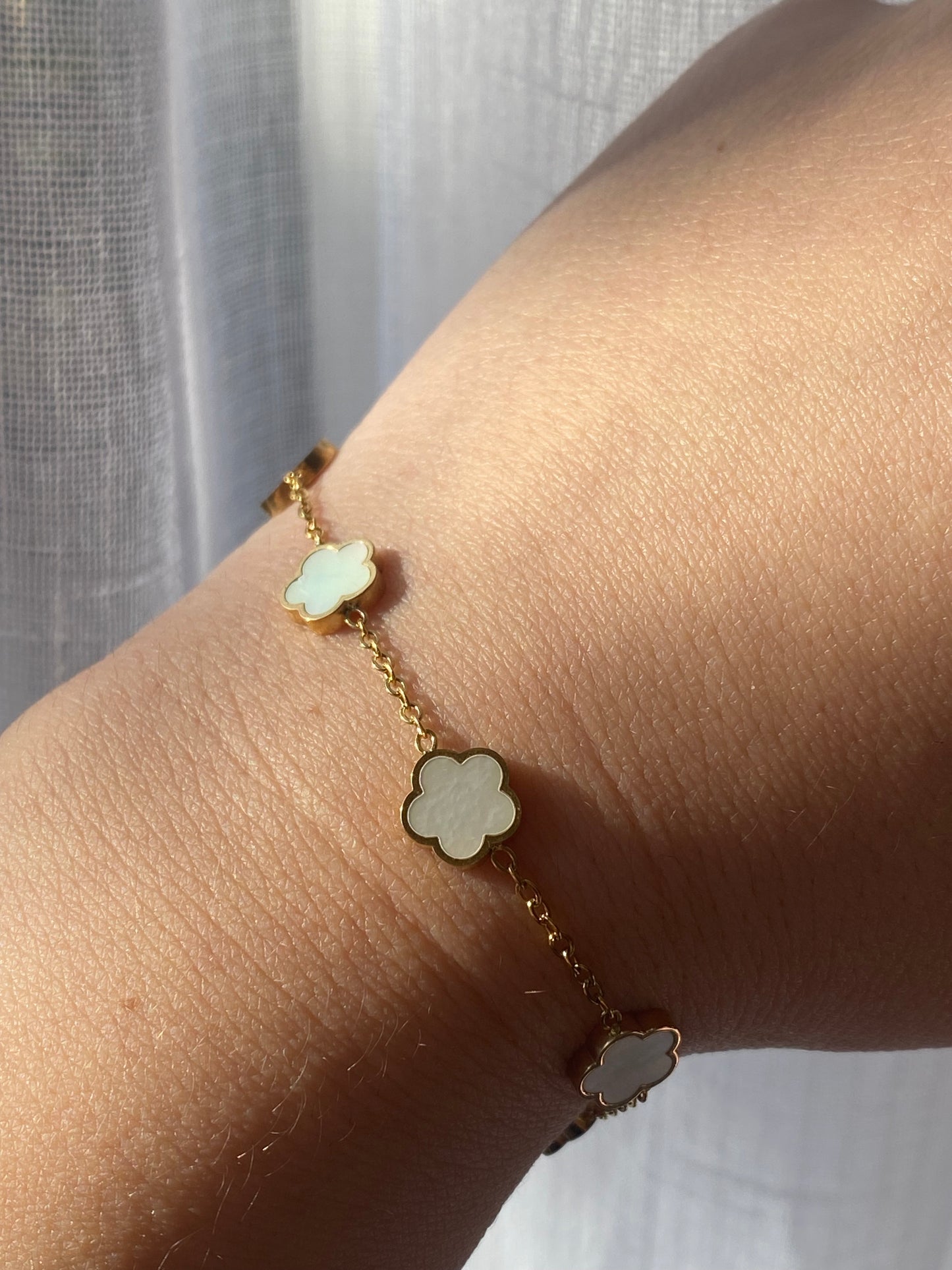 Bracelet Fleures Blanches